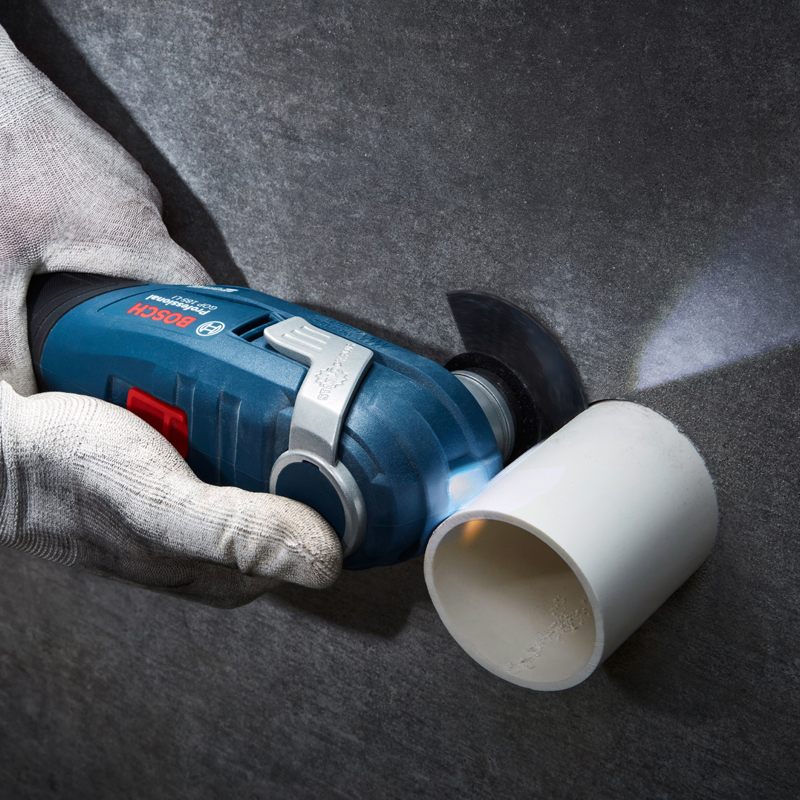 Multicutter profesional 18V, 2x4.0Ah, cu 5 accesorii, L-Boxx, Bosch tip GOP 185-LI