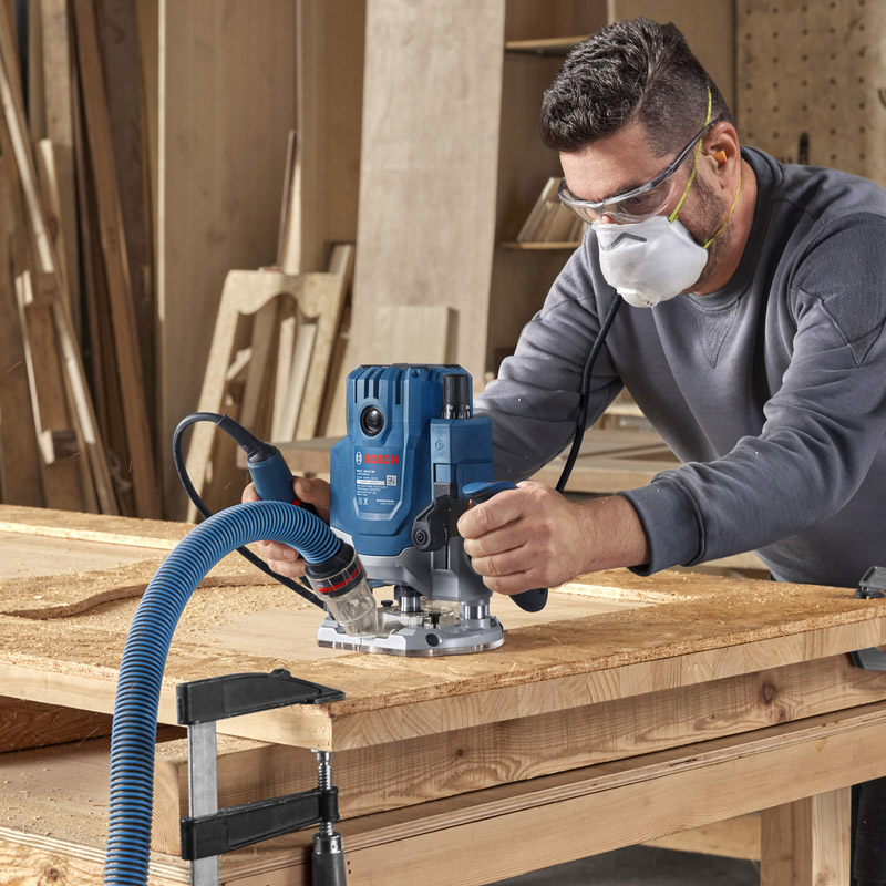 Masina de frezat 2000 W, prindere 8 - 12 mm / 1/4