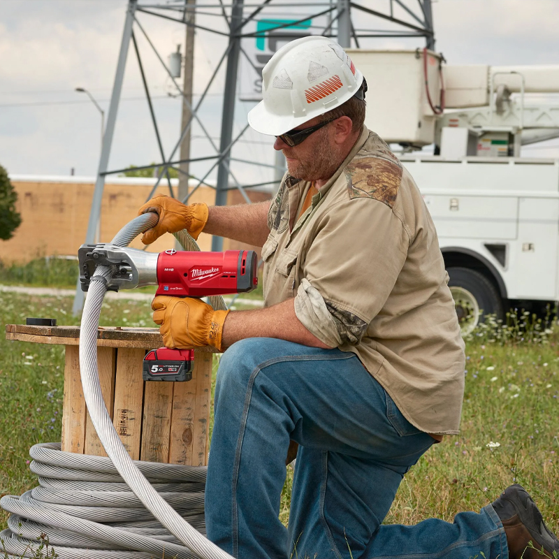 Masina hidraulica pentru taiat cabluri max.44mm, 77.8kN, 18V, Li-Ion, Force Logic, Milwaukee, tip M18HCC45-0C