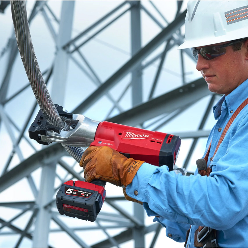 Masina hidraulica pentru taiat cabluri max.44mm, 77.8kN, 18V, Li-Ion, Force Logic, Milwaukee, tip M18HCC45-0C
