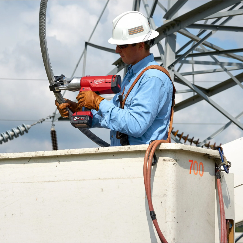 Masina hidraulica pentru taiat cabluri max.44mm, 77.8kN, 18V, Li-Ion, Force Logic, Milwaukee, tip M18HCC45-0C