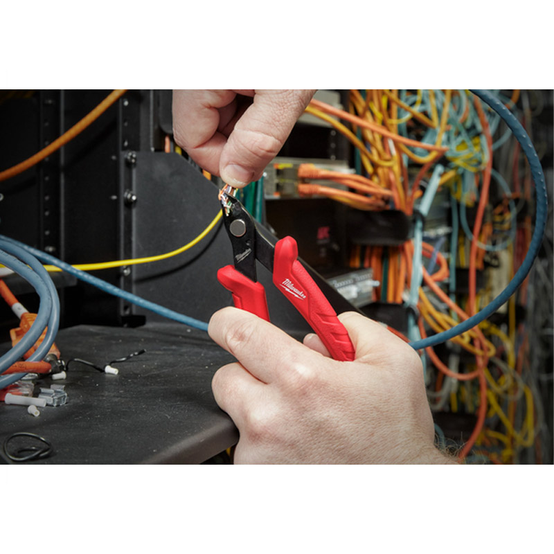 Cleste electronist cu taietura laterala, mini, cu arc, Milwaukee 
