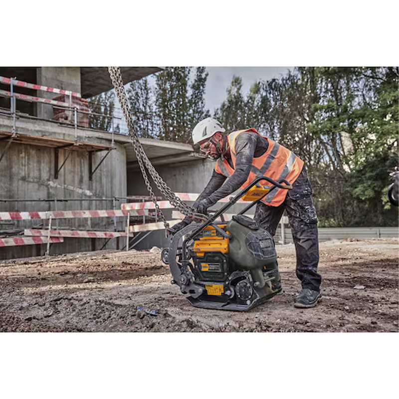 Placa compactoare cu acumulator 55V, 10Ah si incarcator, DeWalt PowerShift, 100kg, tip DCPS7154