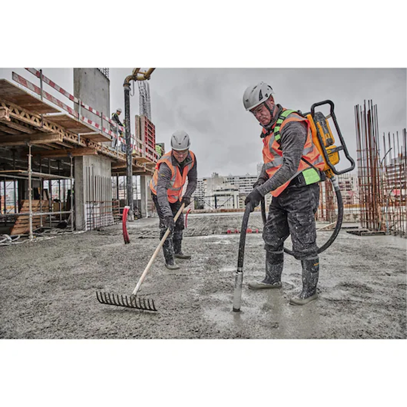 Vibrator de beton tip rucsac PowerPack, compatibil cu acumulatori 55V, Solo, Dewalt PowerShift, tip DCPS310N-XJ