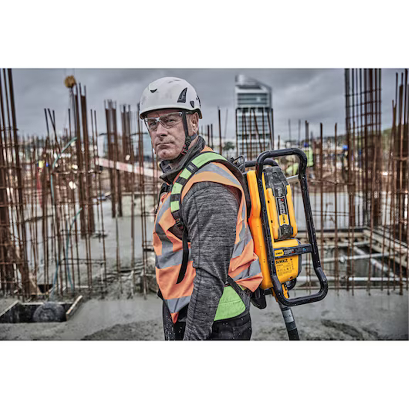 Vibrator de beton tip rucsac PowerPack, compatibil cu acumulatori 55V, Solo, Dewalt PowerShift, tip DCPS310N-XJ