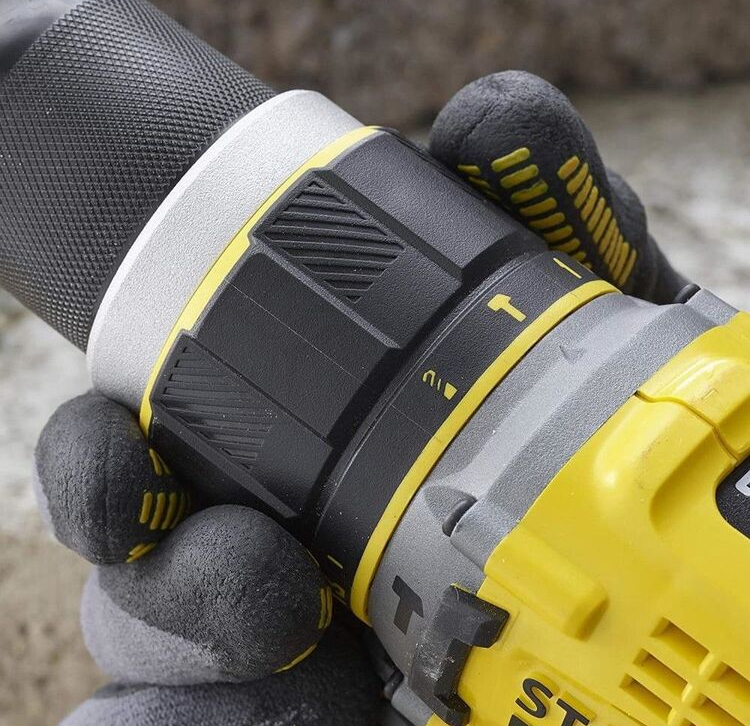 Masina de gaurit/insurubat cu percutie, 18V, 2 x 2.0Ah Li-Ion, 80 Nm, tip SFMCD711D2K-QW