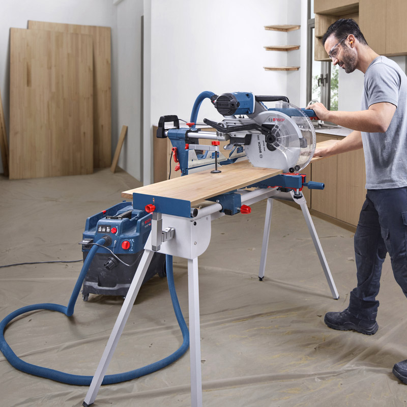 Fierastrau circular basculant, Bosch tip GCM 340-305 D