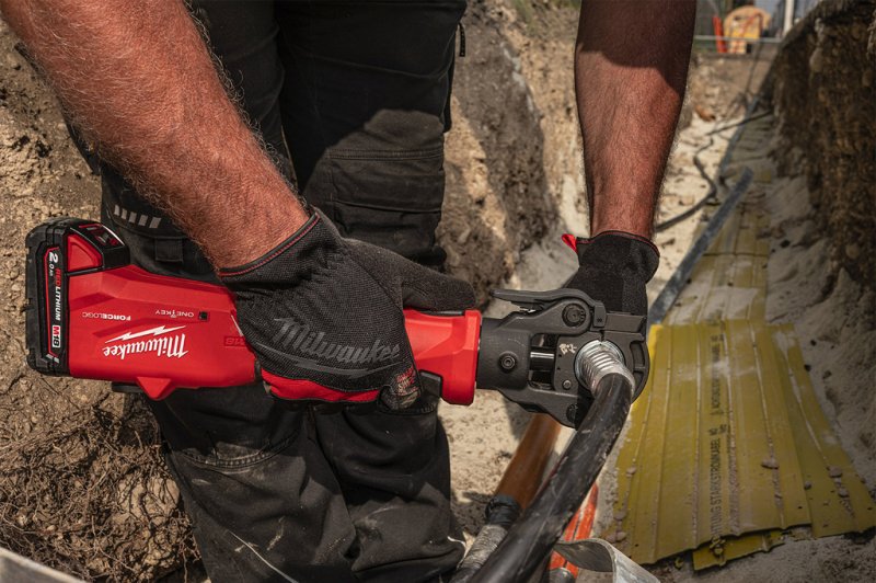 Presa hidraulica pentru sertizat cabluri 60kN, M18™, SOLO, FORCE LOGIC™ Milwaukee High Force, M18 ONEHCCT60-202C