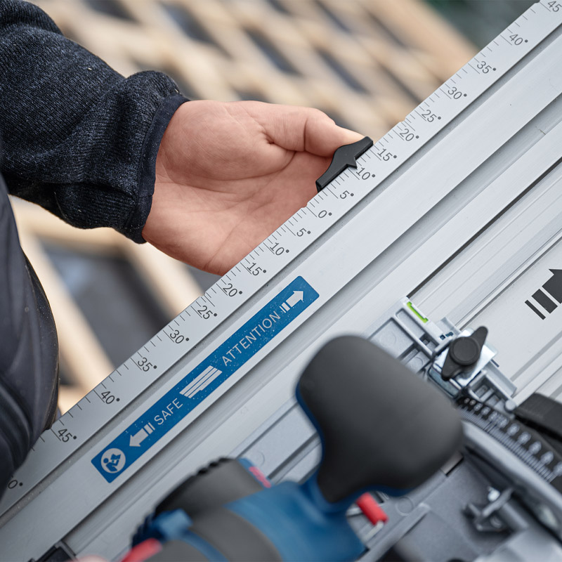 Sina de ghidare pentru taiere transversala pentru precizie şi flexibilitate maxima FSN 740 X