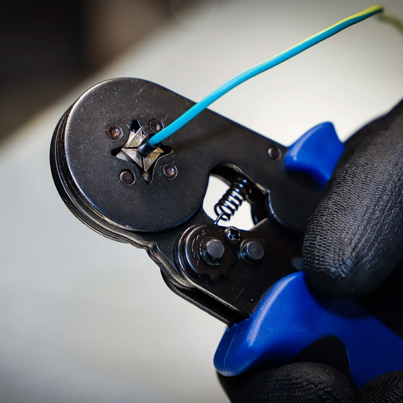 Clește de sertizat ferule BGS 71000, pentru papuci tubulari 0.25 - 10 mm², cu set 1200 ferule 0.5 - 10 mm²