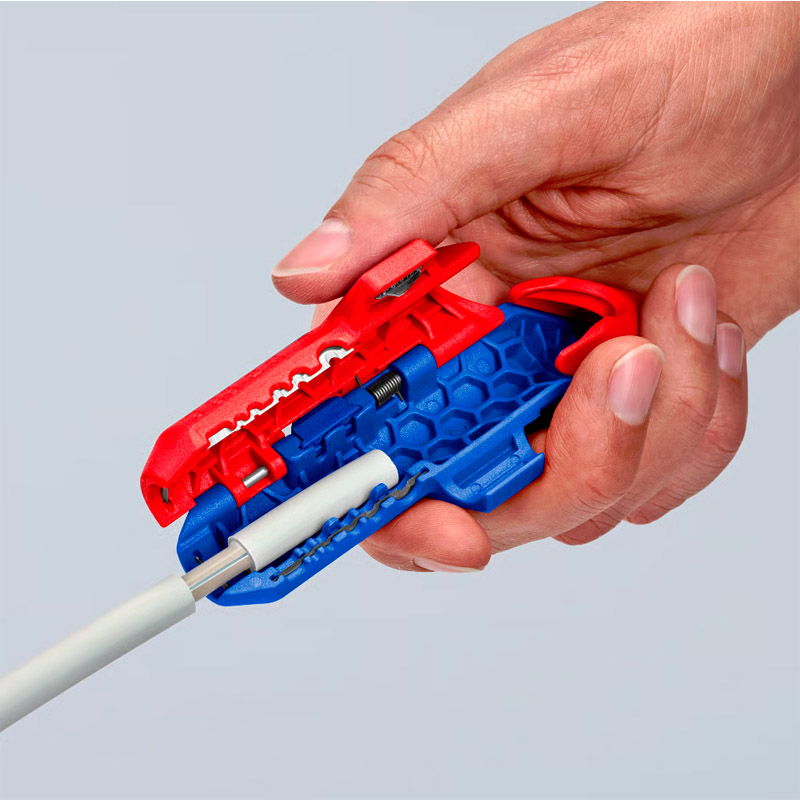 Dispozitiv de dezizolare pentru panouri solare KNIPKNIPEX ErgoStrip® PV, conductori de 4.0 si 6.0 mm² si cabluri NYM 3 × 1.5 mm² pana la 5 × 2.5 mm²