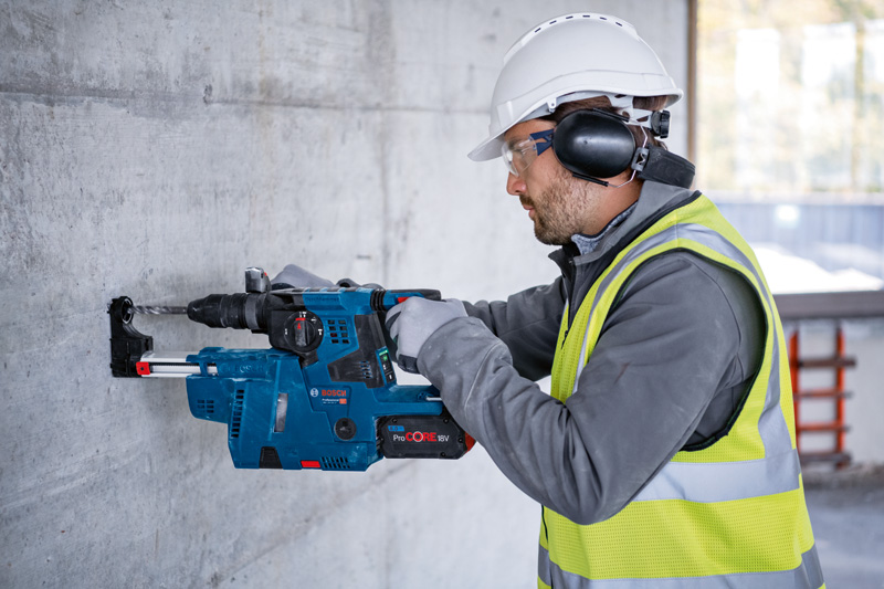 Ciocan rotopercutor SDS-plus 18V, SOLO, mandrina metal, Vibration Control, KickBack Control, tip PRO GBH 18V-28 CF, BRUSHLESS