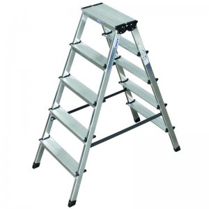 Scari duble cu trepte pe doua parti