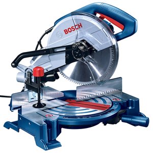 Fierastrau circular basculant tip GCM 10 MX